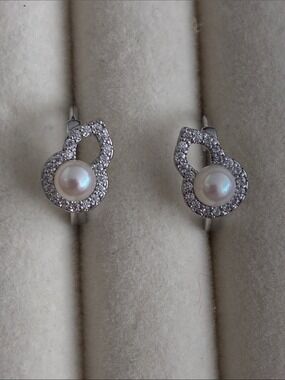 Cultured Pearl and Crystal Silver Drop Earrings - White Pearls